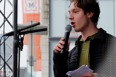 Aktionstag Schule ohne Rassismus_Friso als Moderator