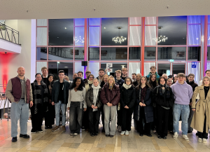 Er sagt. Sie sagt. – Theaterbesuch der Leistungskurse Deutsch