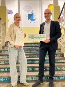 Freihof-Gymnasium wird Partnerschule des Staatstheaters Stuttgart