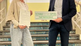 Freihof-Gymnasium wird Partnerschule des Staatstheaters Stuttgart